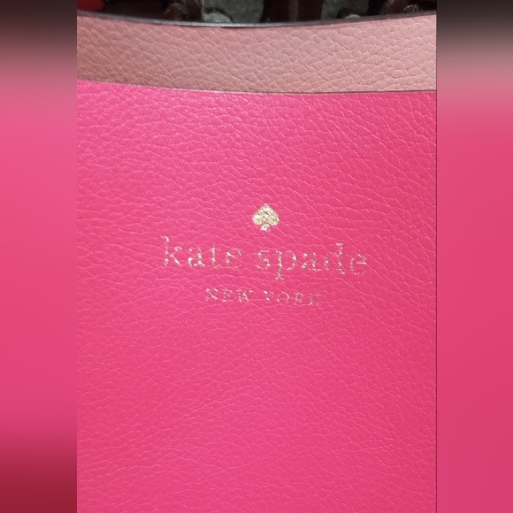 SALE ~ Kate Spade New York Reversible Leather Tote Fuchsia, Brand New - Picture 3 of 8